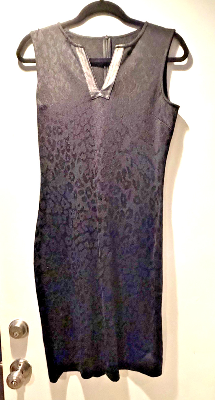 St. John Boutique Black Sleeveless Leopard Knit Sheath Dress w/ Leather Collar
